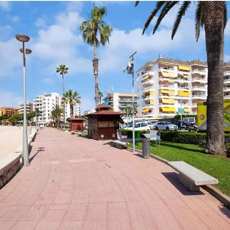 One Bedroom Flat In Fenals Lloret De Mar For 4 People Buitenkant foto