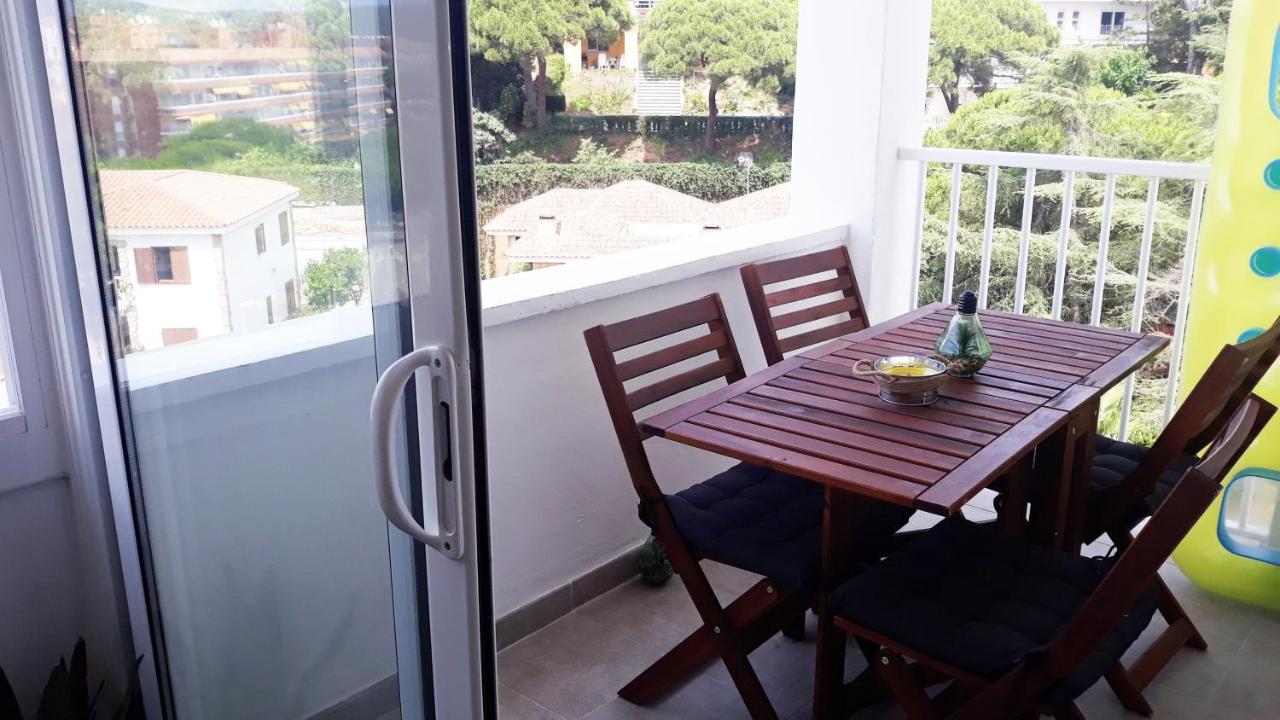 One Bedroom Flat In Fenals Lloret De Mar For 4 People Buitenkant foto