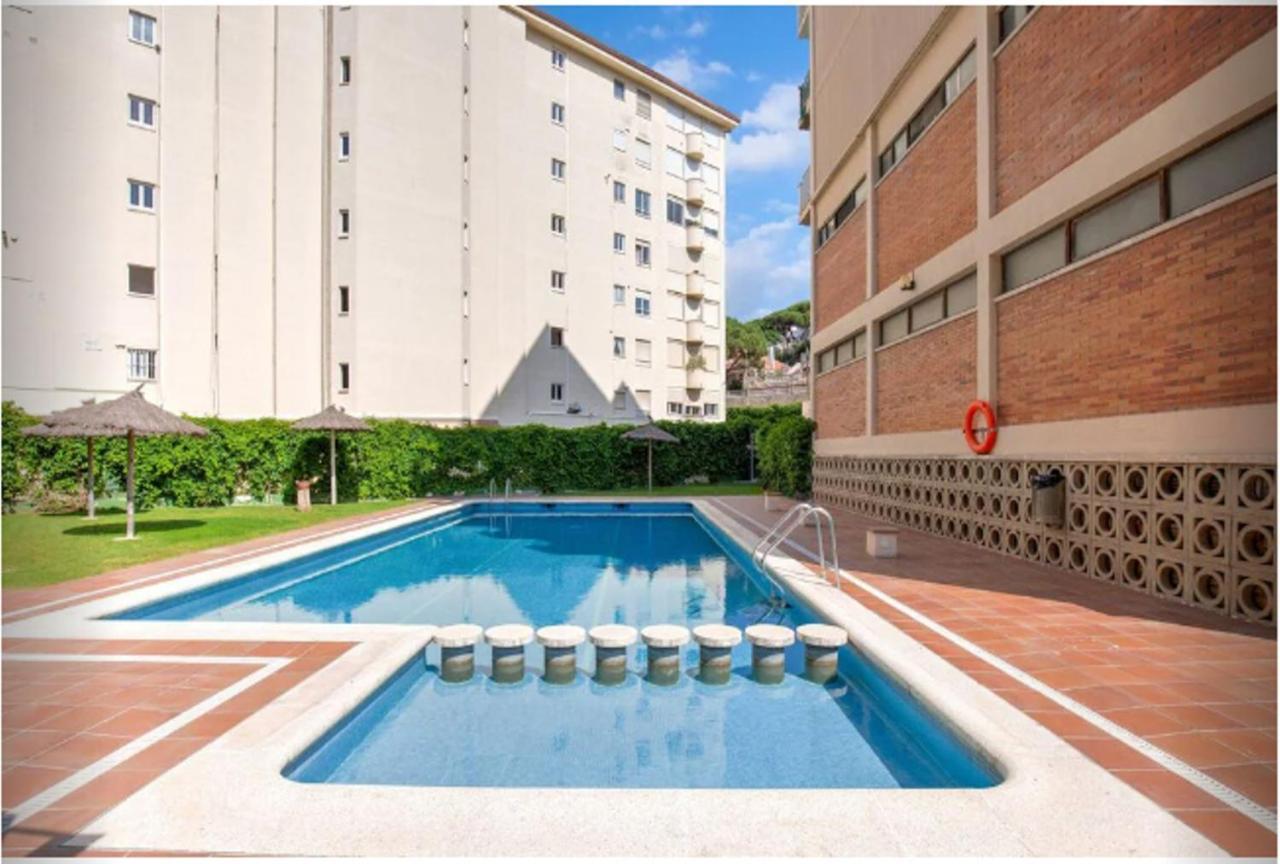 One Bedroom Flat In Fenals Lloret De Mar For 4 People Buitenkant foto