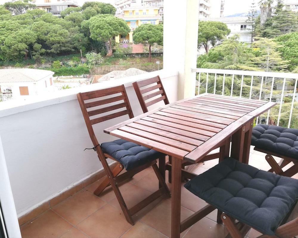 One Bedroom Flat In Fenals Lloret De Mar For 4 People Buitenkant foto